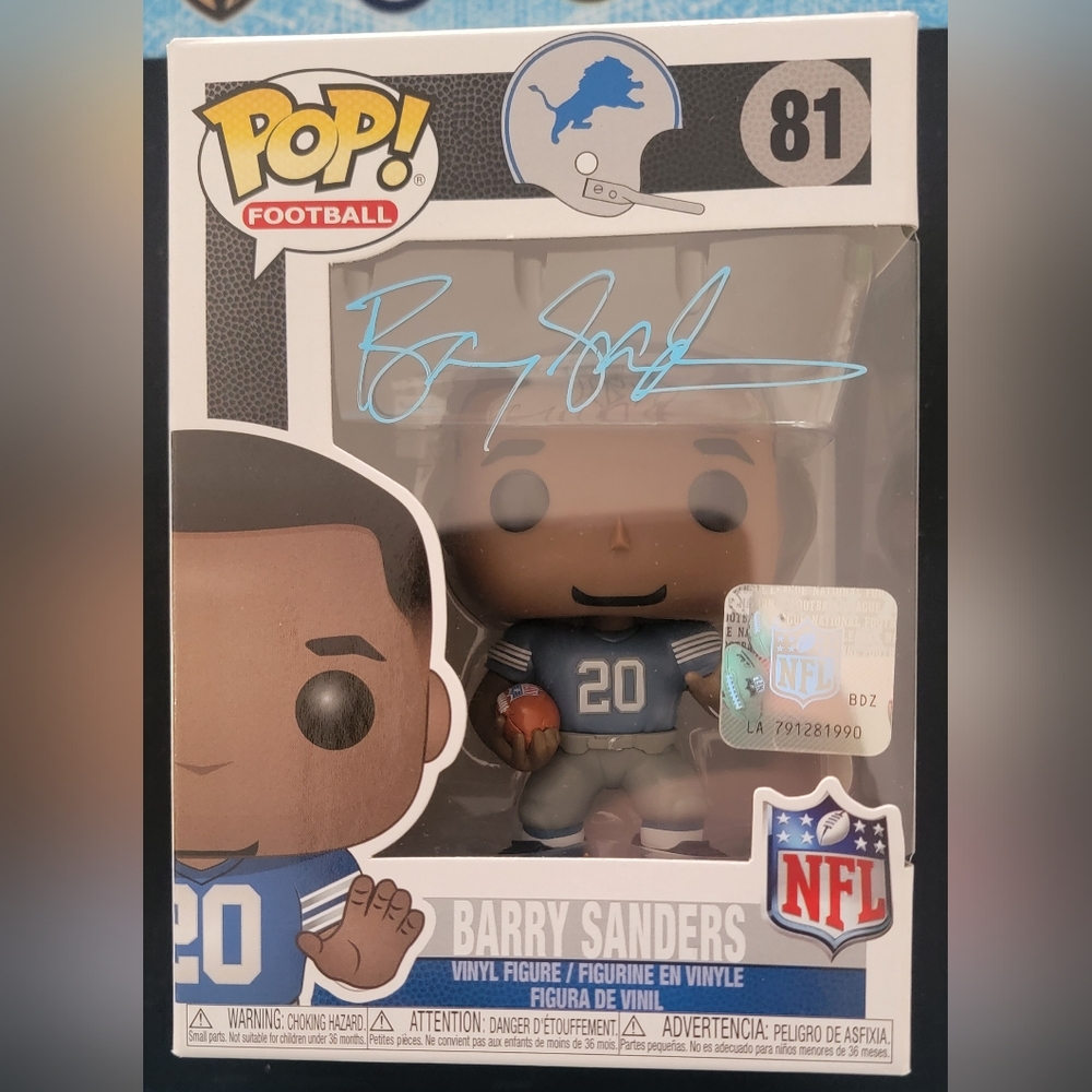 Barry Sanders signed Lions Football Funko Pop #81.